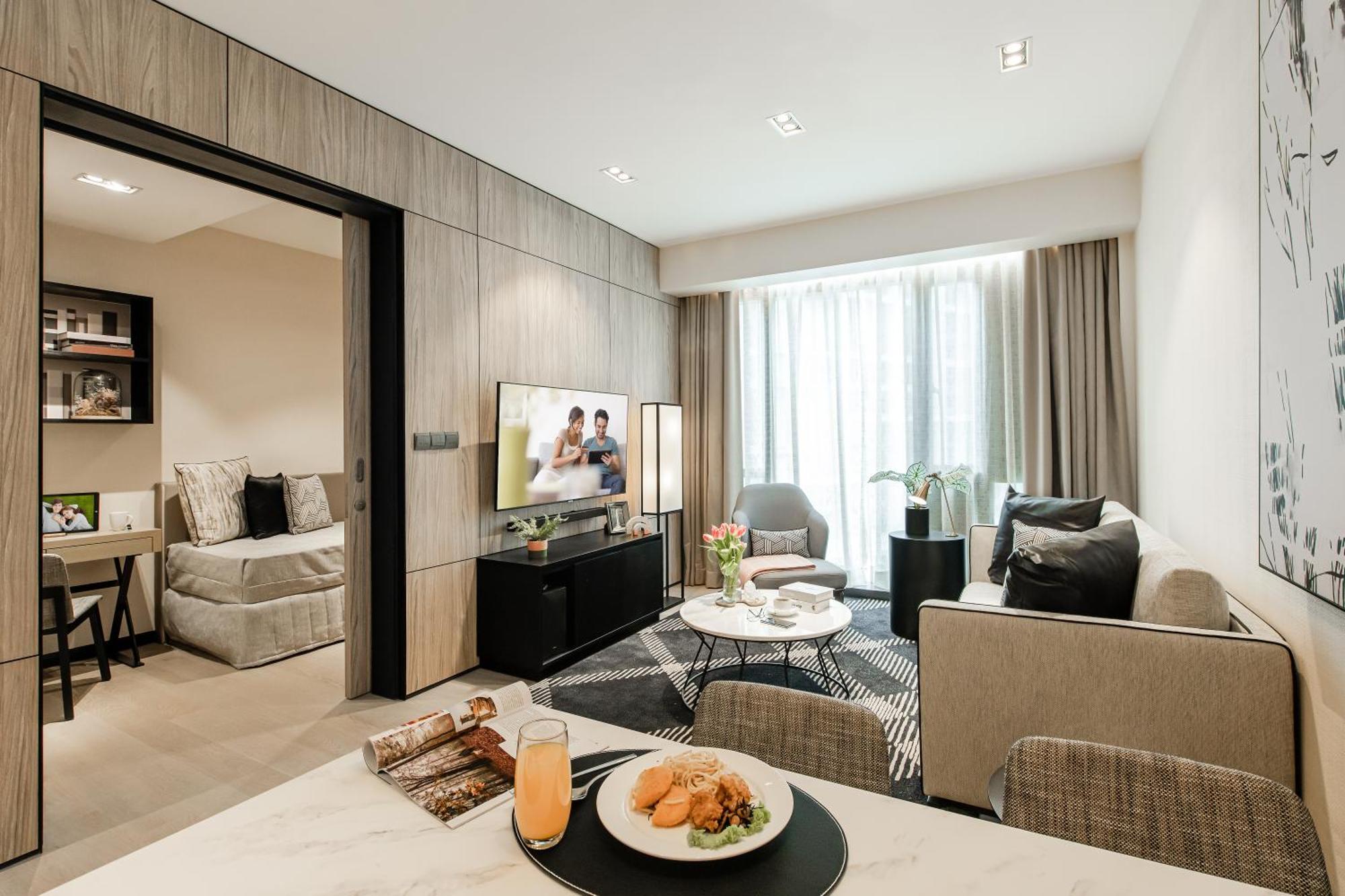 Ascott Star Klcc Kuala Lumpur Hotel ภายนอก รูปภาพ A typical apartment at The Ritz-Carlton, Century City